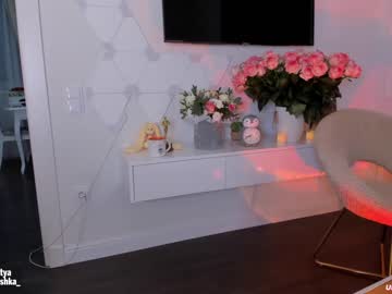 webcam girl sweety_rinushka_ live cam image #525202