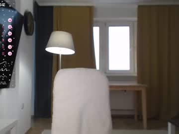 webcam girl kriss0leoo live cam image #6102367