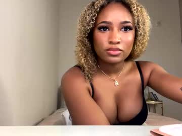 webcam girl sky_alexxxis live cam image #7038990