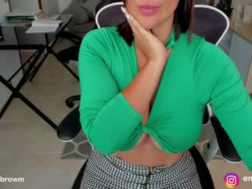 webcam couple emillybrowm live cam image #4525903