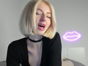 webcam girl yournaughtymiss live cam image #3177526