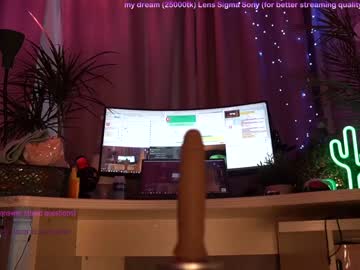 webcam girl kronniekray live cam image #616492