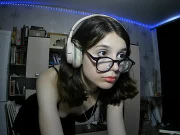 webcam girl alodieherlan live cam image #7118441