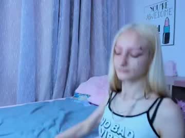 webcam girl erika__lodge live cam image #2310825
