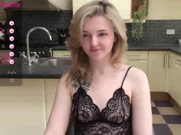 webcam girl lucydelovely live cam image #4411270