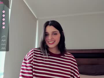 webcam girl yourfreakygirl live cam image #6814901