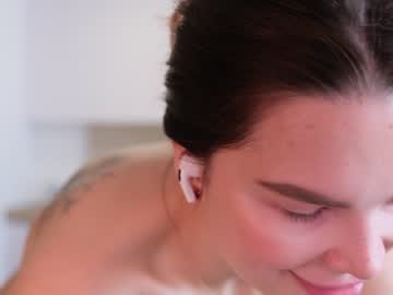 webcam girl love_you_to123 live cam image #3765883