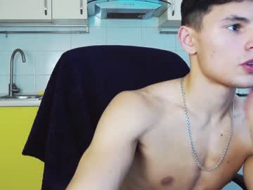 webcam man denhummer live cam image #1214133