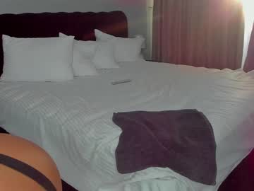 webcam girl moniqueeass live cam image #1674034
