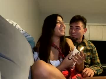 webcam couple xoxoaria25 live cam image #113151