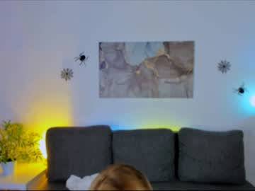 webcam girl emmi_rosee live cam image #3014278