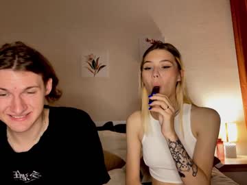 webcam couple sarah_kurt live cam image #4671432
