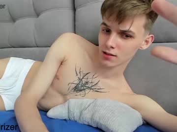 webcam man horny_jerk_roy_prick2001 live cam image #1678546