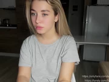 webcam girl sun_shine_baby live cam image #2142144