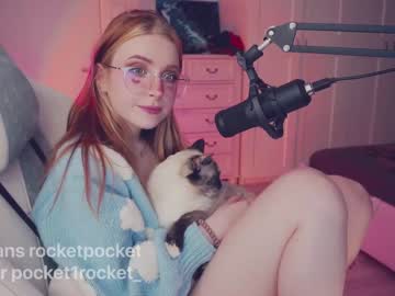 webcam girl pocketrocket_ live cam image #1545720