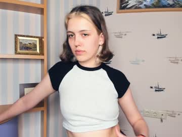 webcam girl sun_like_hugs live cam image #4457780