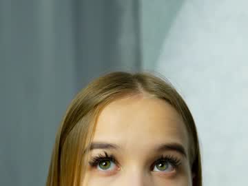 webcam girl yeepshyy live cam image #6943150