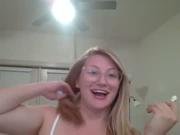 webcam girl katrinalmoore live cam image #5330190
