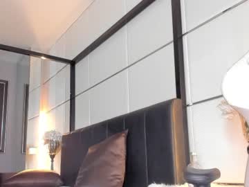 webcam girl lil_mayaa live cam image #3040870