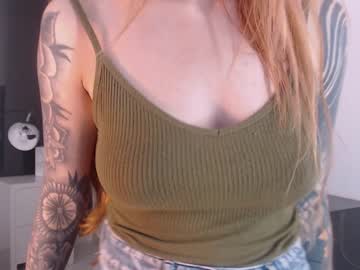 webcam girl annaliese_bach live cam image #656293