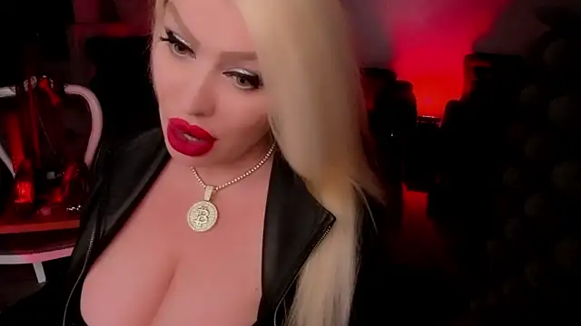 Stripchat busty sex cam Alfa_Female