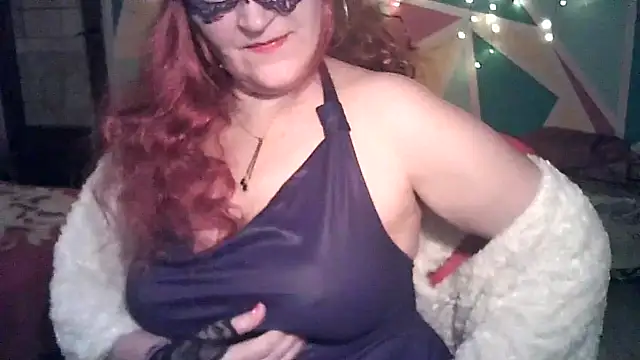 Stripchat busty sex cam MeganHoty
